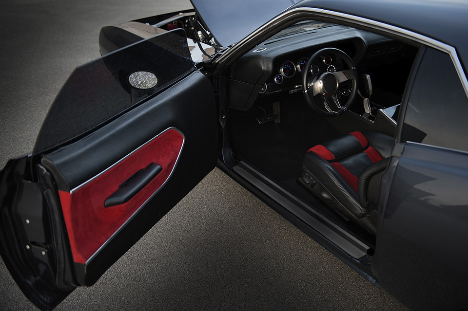 Hemi Cuda by Porsager interior driver